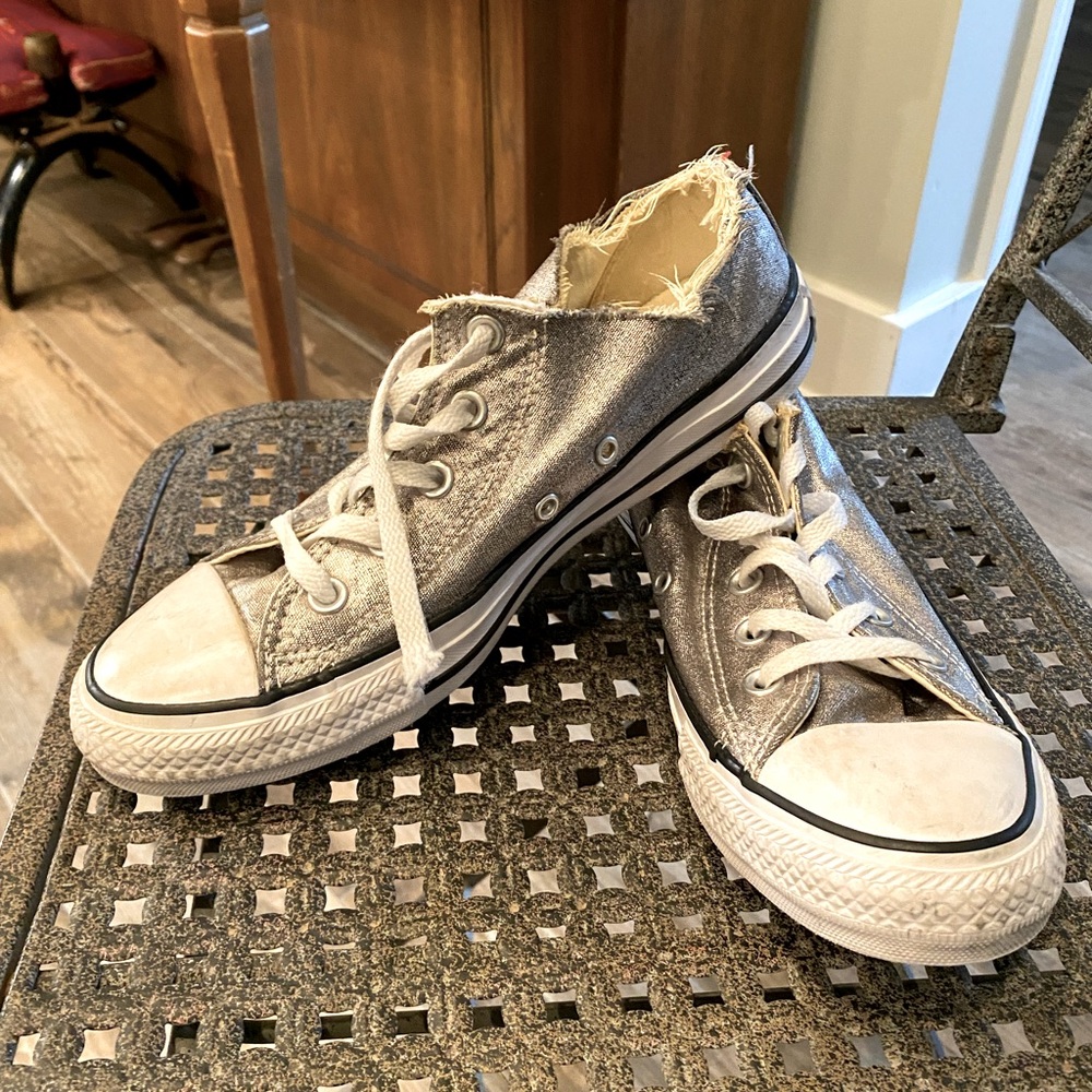 Silver Converse sz 8 deconstructed, very clean